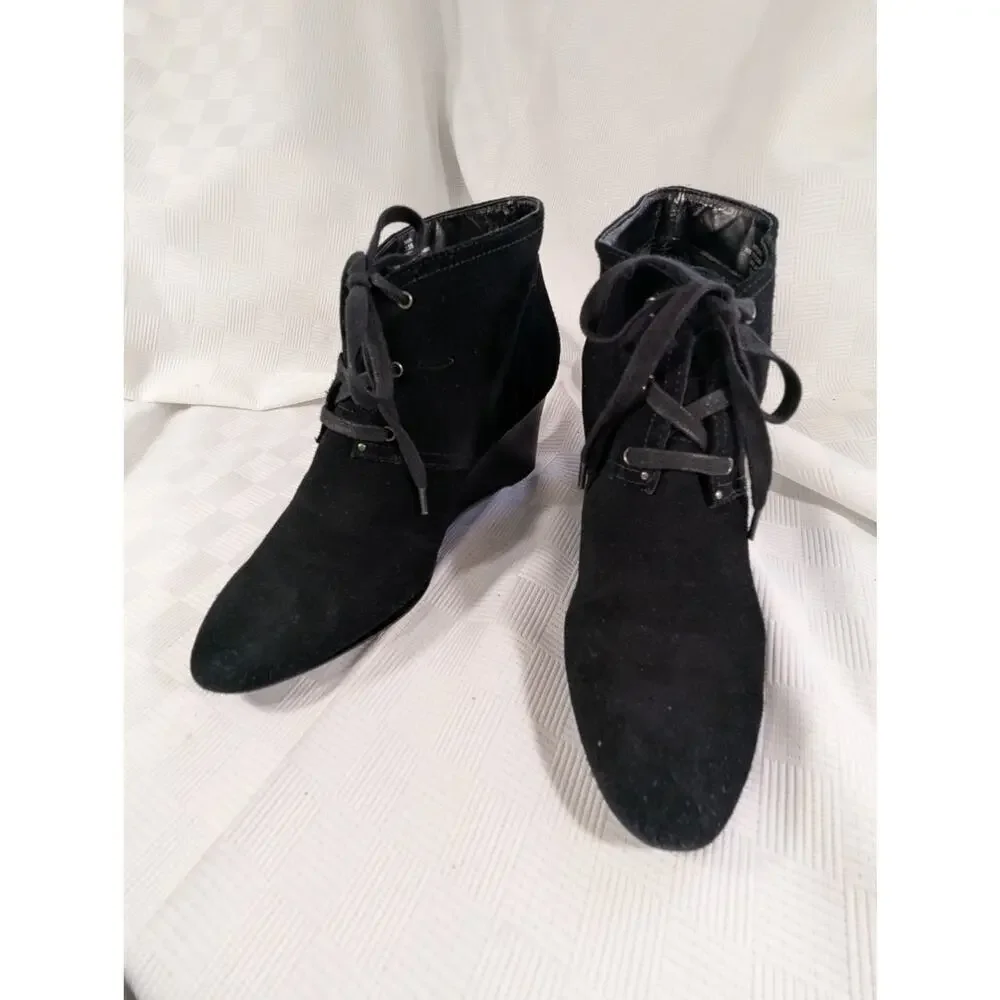 LAUREN BY RALPH LAUREN! BLACK GENUINE SUEDE LEATHER WEDGE ANKLE BOOTS! SZ 7.5B